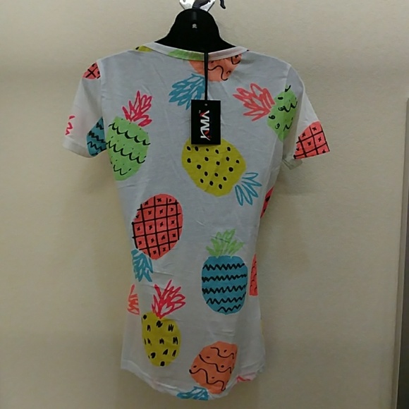 KMA Pineapple T-shirt 👕 - Picture 2 of 6